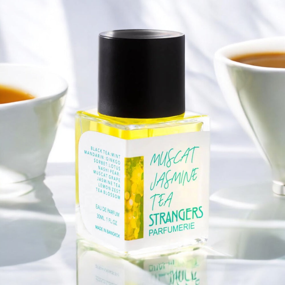 Close-up of a fragrance sample of Muscat Jasmine Tea, highlighting its citrus, floral, and tea-infused notes inspired by a Japanese summer