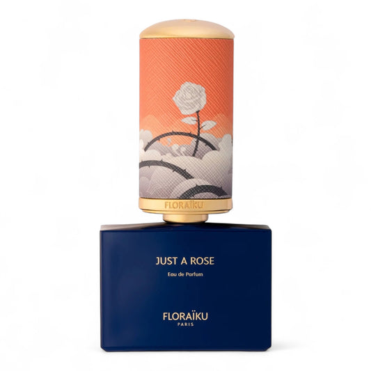 Floraïku Just a Rose sample – elegant rose fragrance with citrus and wood notes.