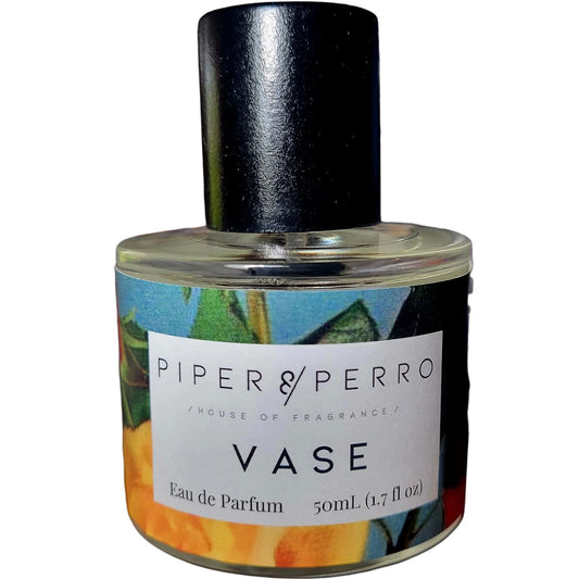 Piper & Perro Vase perfume sample with notes of sugared lemon, rose macaron, and white musk, available in decants and testers.