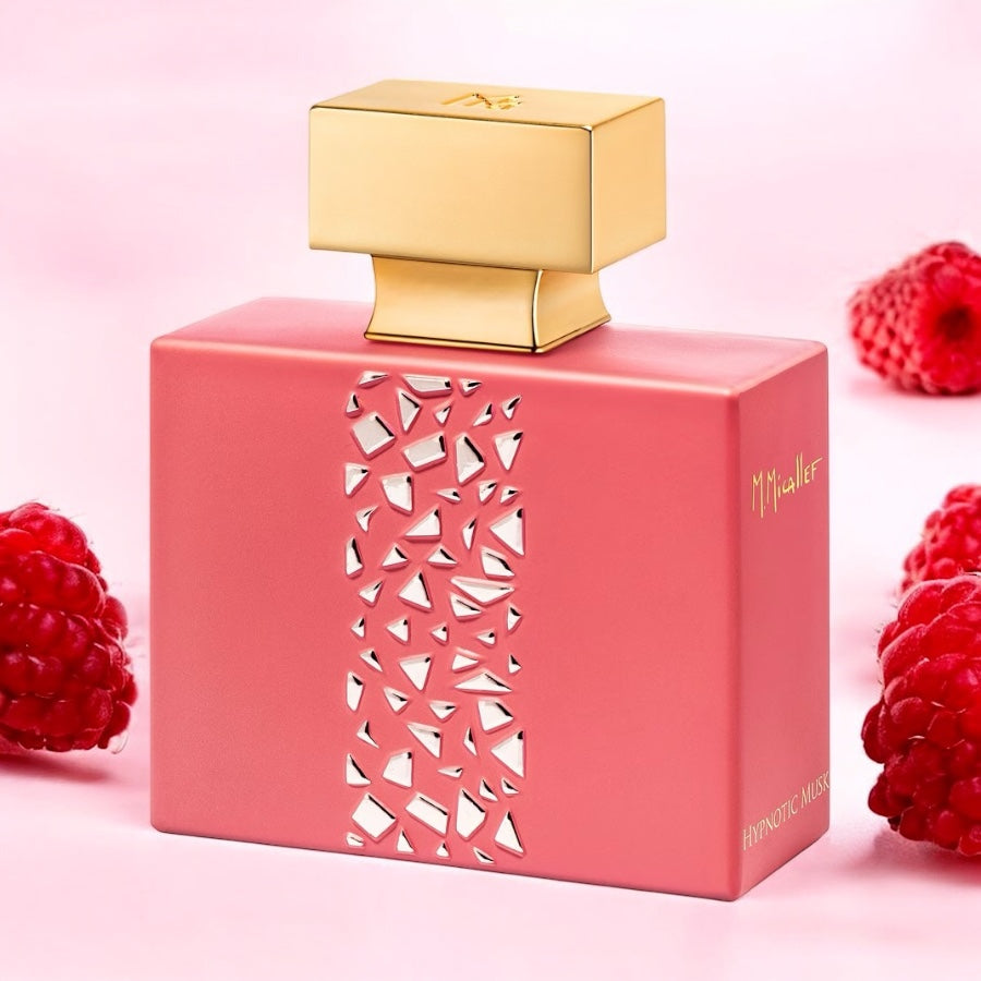 Close-up of a fragrance sample of Hypnotic Musk, highlighting its fruity, spicy, and warm musky notes for a confident and captivating scent