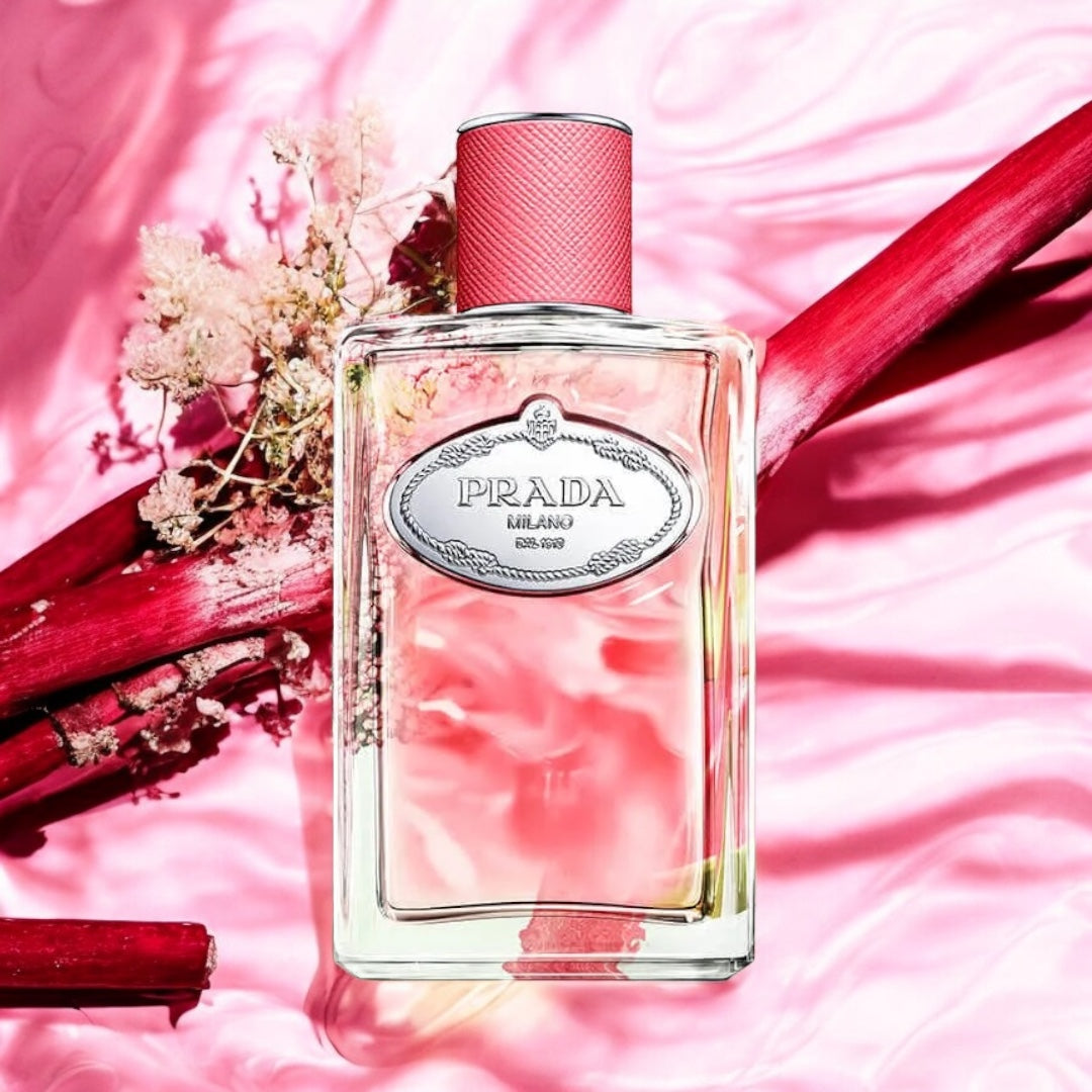 Close-up of a fragrance sample of Infusion de Rhubarbe, highlighting its tart rhubarb, citrus, and soft musky notes for a fresh and playful scent