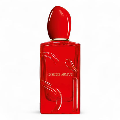 Sì Passione Red Musk decant with notes of strawberry, rose, and creamy musks - a scent full of passion and confidence.