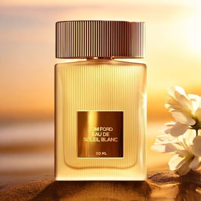 Close-up of Eau de Soleil Blanc 2025 fragrance sample, highlighting its fresh citrus, creamy florals, and warm amber base in a radiant summer scent.