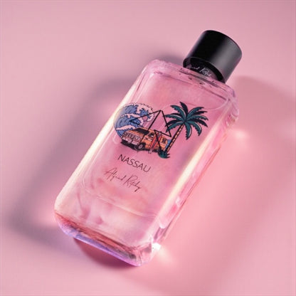 Alfred Ritchy Nassau perfume sample – warm vanilla and amber musk notes evoking a soft, sunlit resort setting.