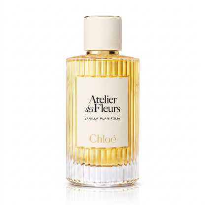 Chloé Atelier des Fleurs Vanilla Planifolia Eau de Parfum bottle on white background