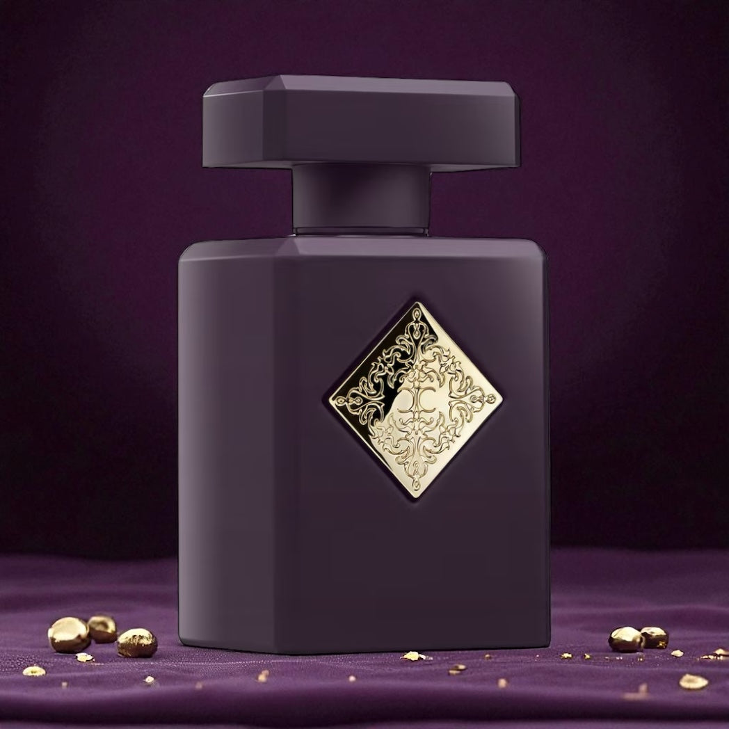 Initio Can't Get Enough perfume sample – sensual rose, pink pepper, caramel and vanilla in a warm, intimate night setting.