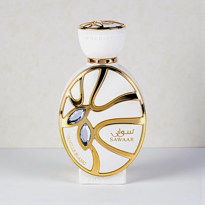 Khadlaj Sawaar Vanille Blanc perfume styled in a soft, elegant setting