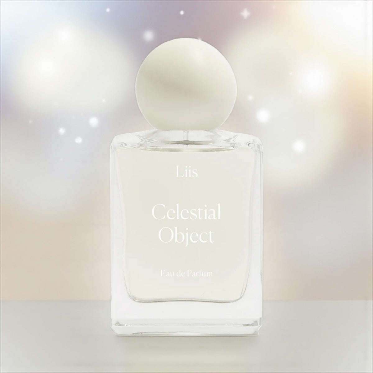 Liis Celestial Object perfume sample – airy celestial scent with quince, incense and tonka bean under a starlit sky.