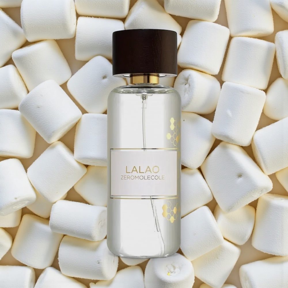Zeromolecole Lalao perfume sample styled with soft creamy tones to reflect its warm milky gourmand character.